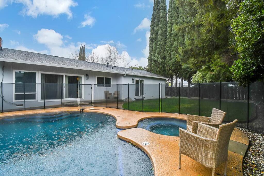 The Charming Home With A Pool Yuba City Zewnętrze zdjęcie